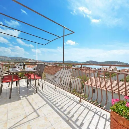 Petar Rogoznica Apartment